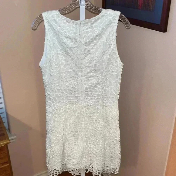 Cocolatte size 14 white sleeveless dress pit to pit 21” stretches to 23” - Picture 4 of 7